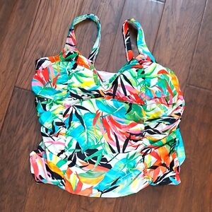 Swimsuits For All Shore Club Label Floral SwimTop with Adjustable Straps size20W